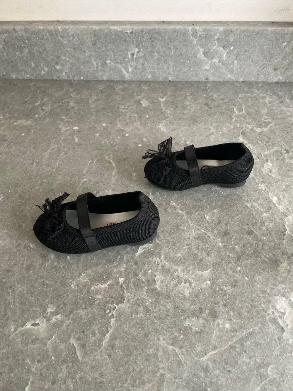 Jellypop Black ballet flats Toddler size 6 with lace detail and bow